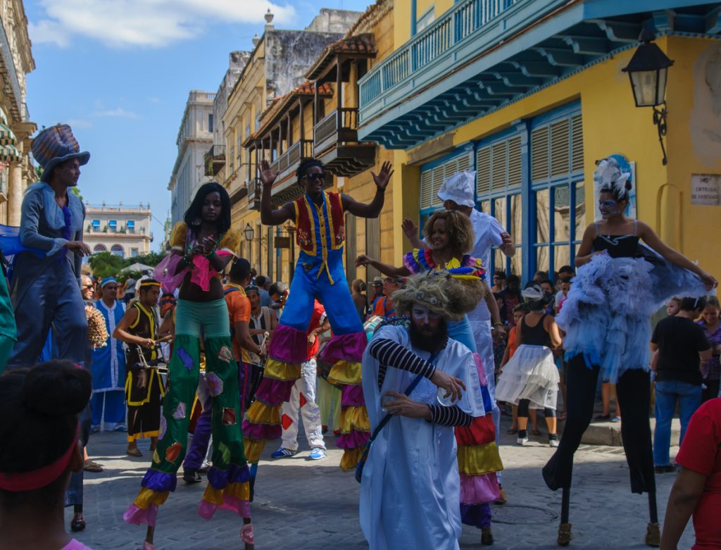 Viajar a Cuba