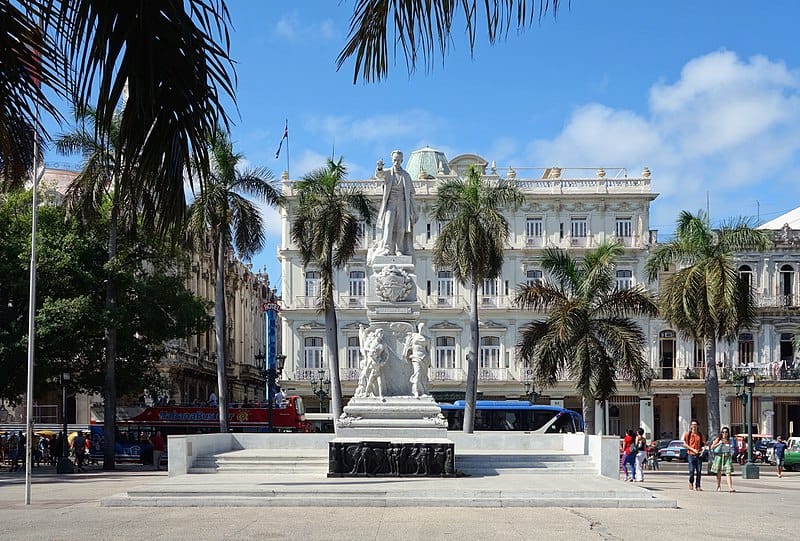 Cinco Estatuas emblemáticas en Cuba