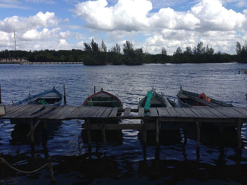 Botes en Playa Larga