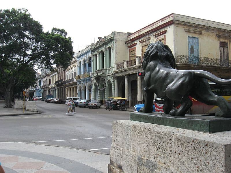 Al principio, los laterales del Paseo del Prado no eran pavimentados