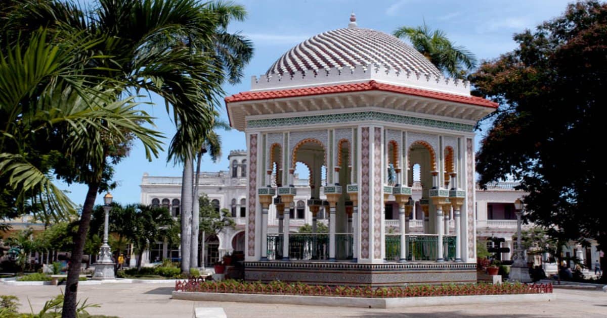 La desconocida historia de la glorieta de Manzanillo, símbolo de una