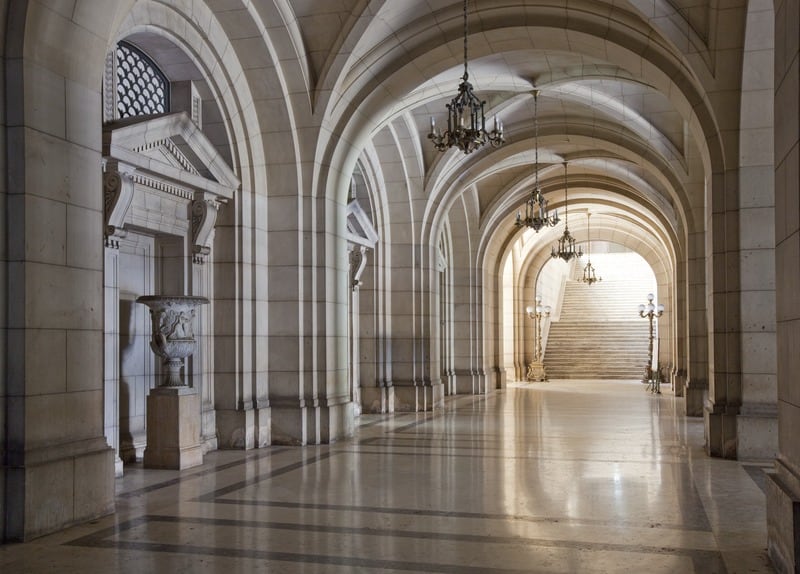 Pasillo en el Capitolio de La Habana