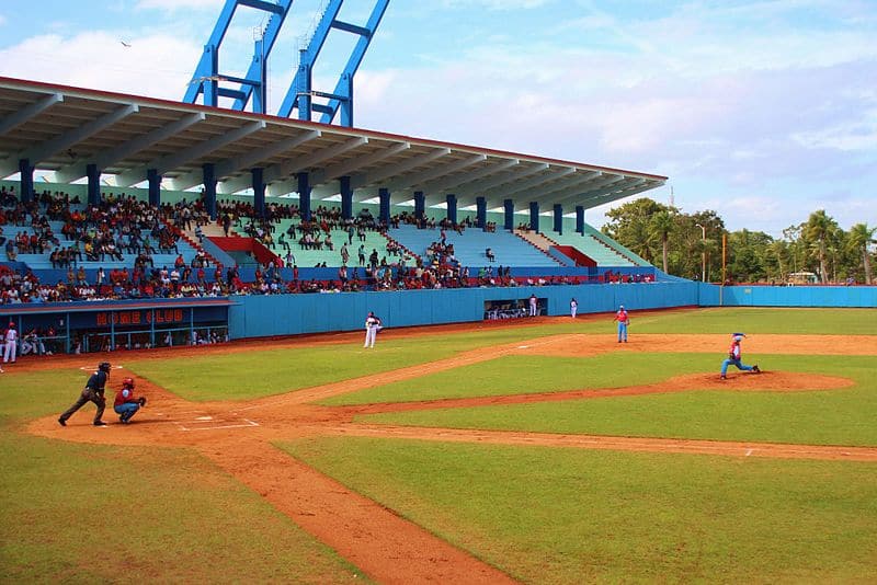 Juego de béisbol en Camagüey