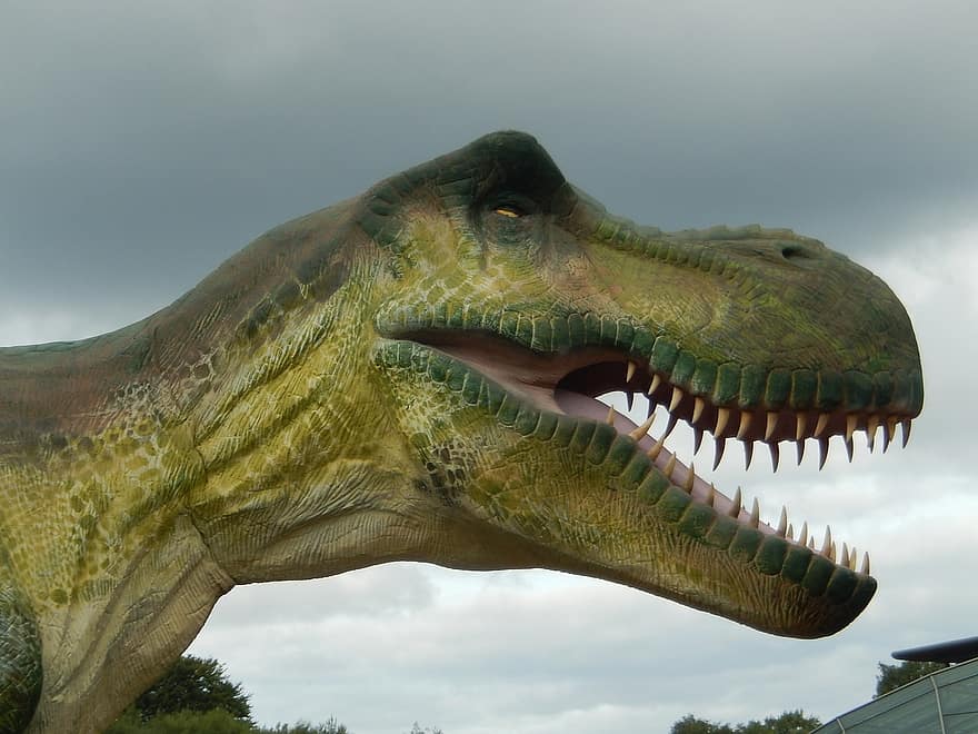 Uno de los dinosaurios del parque
