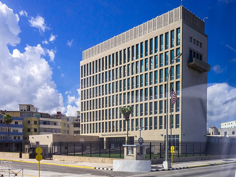 Embajada de los EE.UU. en El Vedado.
