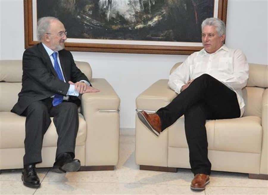 Díaz-Canel se reúne en La Habana con el director de la RAE