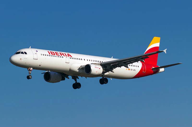Anuncian vuelo para repatriar españoles varados en Cuba