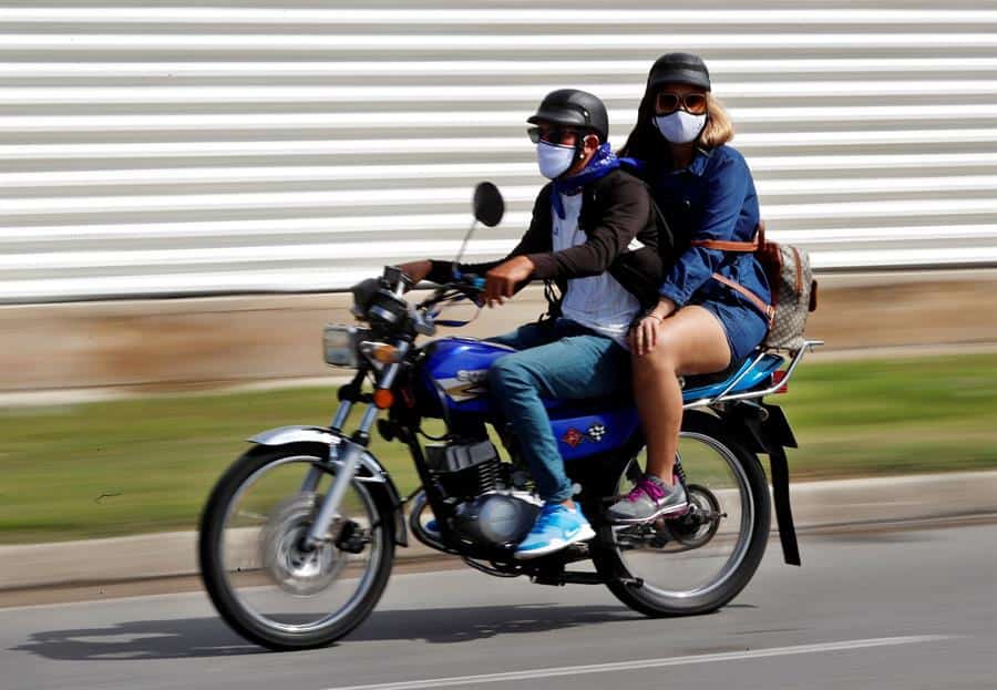 Cuba contrasta con el avance del virus en América