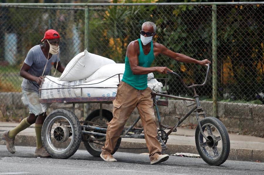 La Habana decreta toque de queda y endurece medidas ante rebrotes de COVID-19