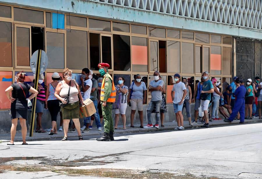 El colero, nuevo enemigo del pueblo cubano