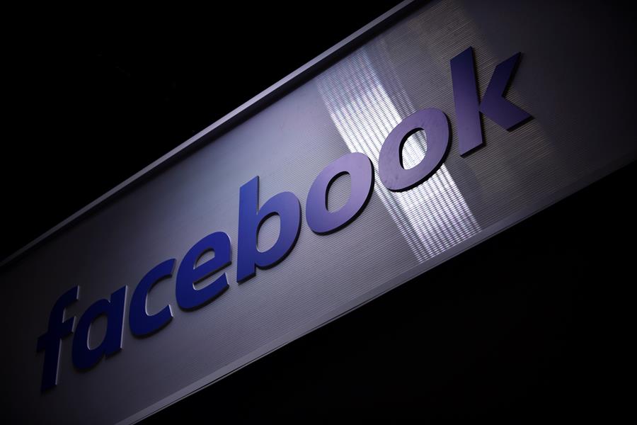 Facebook y Twitter eliminan redes falsas que buscaban influir en EE.UU. y Cuba