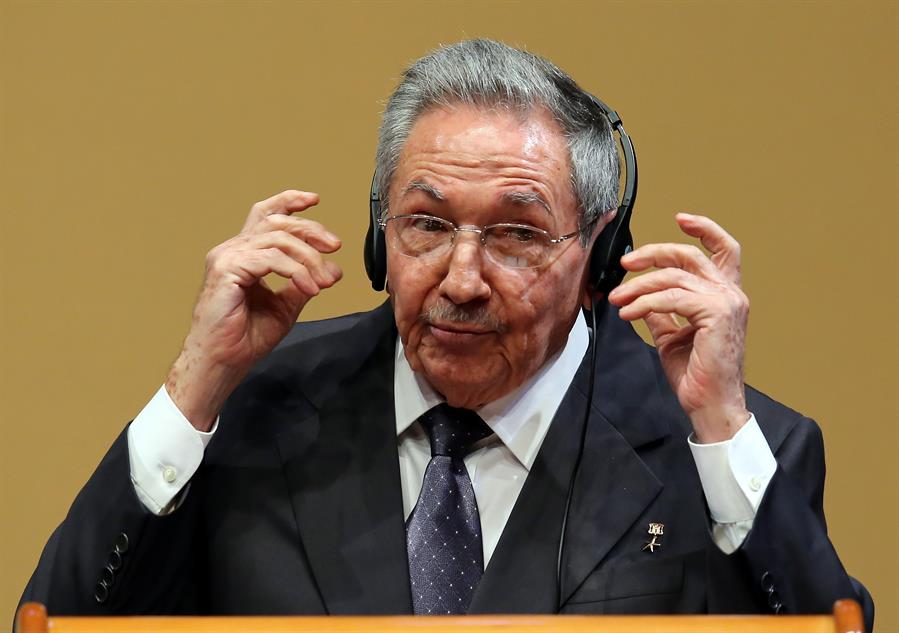 Raúl Castro encabezó reunión para preparar congreso del PCC