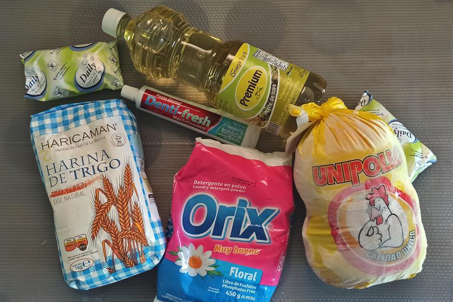 Superhéroes a cambio de leche: los trueques que alivian la escasez en Cuba
