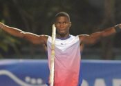 Medallista olímpico Leonel Suárez: “De diplomas no se vive en Cuba”